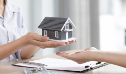 EMI-এর চিন্তায় ইতি! এলআইসি হাউজিং ফিনান্সে অবিশ্বাস্য কম সুদে হোম লোন, জানুন বিস্তারিত