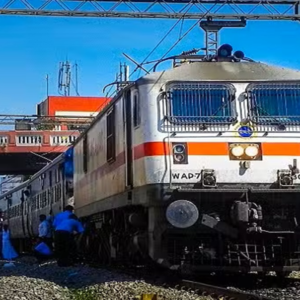 ভারতীয় রেলের কড়া নির্দেশিকা, ডিউটির সময় ভিডিও, রিল তৈরি করলে যেতে পারে চাকরি