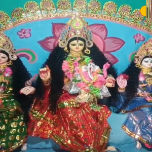 ৩৫০ বছরের প্রাচীন লোকাচার! মোদক সমাজের কুলদেবী ‘গণেশ জননী’ পুজোয় আজও বাধ্যতামূলক পুঁটি মাছ ও বরবটি