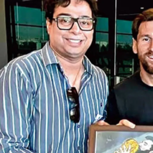 মেসি-কাণ্ডে তুমুল চাপানউতোর, তদন্ত কমিটি গড়লেন মুখ্যমন্ত্রী, উদ্যোক্তাকে দ্রুত গ্রেফতারের নির্দেশ রাজ্যপালের