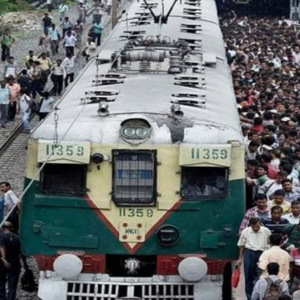 শিয়ালদহ ডিভিশনে চরম ভোগান্তি! সোমবার রাতে লাইন মেরামতির জন্য বাতিল একাধিক লোকাল ট্রেন, প্রকাশ্যে তালিকা