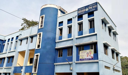 অভাবের তাড়নায় বেহাল জলপাইগুড়ি স্কুল পরিদর্শক দফতর! নিজেদের পকেটের টাকায় চলছে অফিসের খরচ
