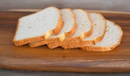 পেটের বারোটা বাজাচ্ছে এরকম পাউরুটি, ৬ জিনিস দেখে নিয়ে তবেই কিনুন