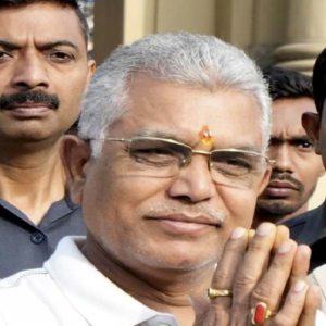 ভোটের আগে বড় পদক্ষেপ, খড়্গপুরে সংখ্যালঘু কমিটি গড়ল বিজেপি, দিলীপ ঘোষের হাত ধরে দলে যোগ একাধিক সংখ্যালঘু মহিলার