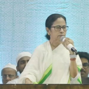 মিম ‘ভূতের’ আতঙ্ক, মালদহে গণ-যোগদান রুখতে ইমাম-মোয়াজ্জেমদের নিয়ে সভা তৃণমূলের