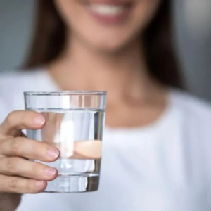 অর্ধেক রোগ দূর হবে শুধু জল পানে! কখন জল খেলে মিলবে ‘জাদু ফল’, জেনে নিন চিকিৎসকের পরামর্শ