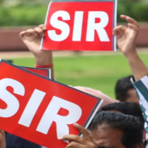 ভোটার তালিকার খসড়ায় বিভ্রাট, বাবা-মা আছেন, ছেলের নাম নেই; বাঁশদ্রোণীতে ৯৭ জনের নাম বাদ পড়ায় তীব্র উদ্বেগ