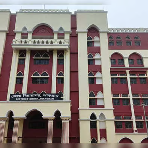 ঝাড়গ্রাম আদালতে শোরগোল, আবাসন থেকে জুভেনাইল জাস্টিস বোর্ডের বিচারকের মৃতদেহ উদ্ধার, হৃদরোগে আক্রান্ত হয়ে মৃত্যু