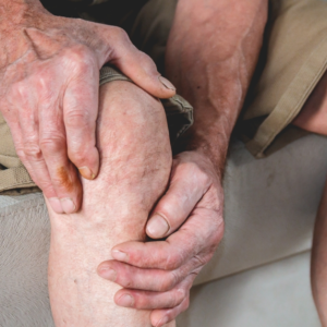 রিউমাটয়েড আর্থ্রাইটিস, শুধু হাড়ে ব্যথা নয়, চোখ-ফুসফুস পর্যন্তও বিপদ!