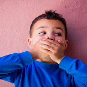 শিশুরা কেন মিথ্যা বলে? ৪-৫ বছর বয়সে শুরু হওয়া এই প্রবণতা বাড়লে কী করবেন?