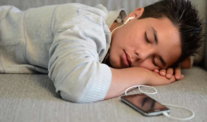 আপনার স্মার্টফোনই হতে পারে প্রাণঘাতী! অজান্তেই ডেকে আনছেন ভয়াবহ বিপদ