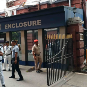 একবালপুরে গৃহবধূর রহস্যমৃত্যু! অ্যাসিড খাইয়ে খুনের অভিযোগ, পুলিশের জালে ৫ পাষণ্ড