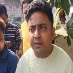 জীবিত তৃণমূল কাউন্সিলরকে ‘মৃত’ ঘোষণা! খসড়া ভোটার তালিকায় তুঘলকি কাণ্ড, এবার কড়া অ্যাকশনে কমিশন