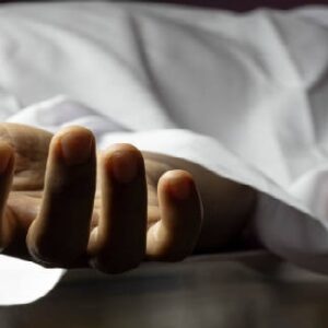 ‘কোথা থেকে কী হয়ে গেল, বুঝতে পারছি না’! মেধাবী ছেলের পরিণতিতে ভেঙে পড়লেন বাবা, রহস্য ঘনীভূত!