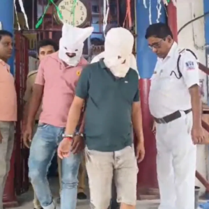 অপারেশন গোঘাট! মাঝরাতে আগ্নেয়াস্ত্রসহ ভিন জেলার ৪ দুষ্কৃতীকে পাকড়াও করল পুলিশ