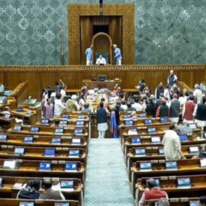 বিদায় MGNREGA! লোকসভায় পাশ হল নয়া ‘G RAM G’ বিল, এবার ১০০ নয় মিলবে ১২৫ দিনের কাজ