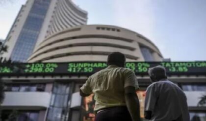 হঠাৎ খেল ঘুরল! রেড জোন থেকে গ্রিন জোনে শেয়ারবাজার, সেনসেক্স বাড়ল ১৮০ পয়েন্ট!