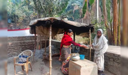 অঙ্গনওয়াড়ি না কি নরককুণ্ড! ক্লাবে পঠনপাঠন আর কলাতলায় রান্না, কাটোয়ার শিশুদের করুণ দশা