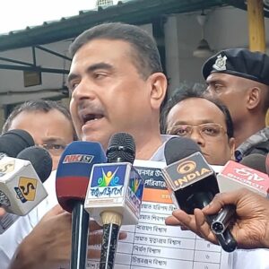 ‘ফেব্রুয়ারির তৃতীয় সপ্তাহেই ভোট ঘোষণা’! জেলাশাসকদের নির্দেশ নিয়ে বিস্ফোরক শুভেন্দু, তৃণমূলের বিরুদ্ধে দুর্নীতি ও মিথ্যা প্রচারের অভিযোগ