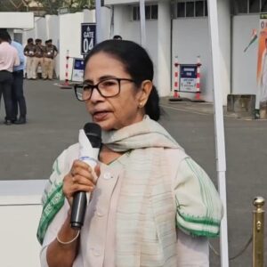 ‘বিজেপির অনুষ্ঠানে আমি যাব কী করে?’ ব্রিগেডে গীতাপাঠ অনুষ্ঠানে অনুপস্থিতি নিয়ে সাফ জবাব মুখ্যমন্ত্রী মমতার, পাল্টা আক্রমণ সুকান্তের