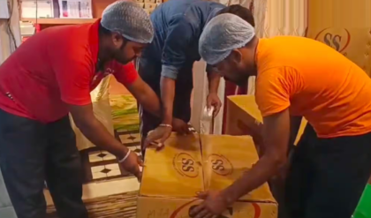 জয়নগর থেকে বিদেশের মাটি— অনলাইনে বিশ্বজয় করতে প্রস্তুত ‘আসল’ মোয়া