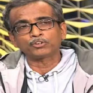 “ধর্ম নয়, পেটের রাজনীতি চাই!” রাজনৈতিক দলগুলির বিকল্প খুঁজতে গিয়ে এ কী বললেন শুভময় মৈত্র?