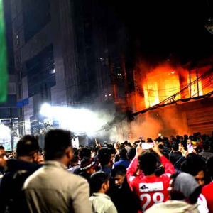 রণক্ষেত্র বাংলাদেশ! ভারতীয় দূতাবাসে হামলার হুমকি, কূটনৈতিক নিরাপত্তা নিশ্চিত করতে তৎপর নয়া দিল্লি