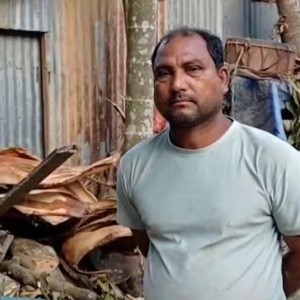 “আমরাই এখন গলার কাঁটা!” SIR আবহে প্রধানমন্ত্রীর হস্তক্ষেপ চাইলেন ঠাকুরনগরের মতুয়ারা, তুঙ্গে রাজনৈতিক তরজা