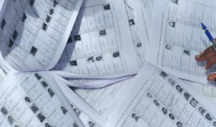 উধাও ২০ শতাংশ ভোটার! কুলটির যৌনপল্লীতে ‘ভুতুড়ে’ ভোটার কার্ডের হদিশ, তোলপাড় আসানসোল