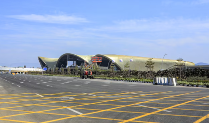 উড়ান শুরু নবি মুম্বই বিমানবন্দরের! ১৬৫০টি ফুটবল মাঠের সমান এই ‘মেগা প্রোজেক্টের’ ৫ অবাক করা তথ্য