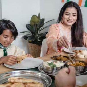 এই খাবারগুলো একসঙ্গে রাখলেই বিপদ, এড়িয়ে না গিয়ে সাবধান হন