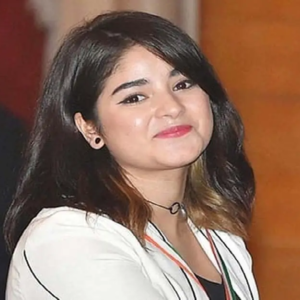 মঞ্চে বোরখা পরিহিতা মহিলার পর্দা সরালেন নীতিশ কুমার, বিহারের মুখ্যমন্ত্রীর কাছে প্রকাশ্যে ক্ষমা চাওয়ার দাবি জাইরা ওয়াসিমের