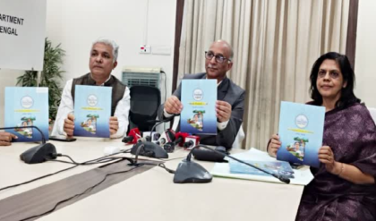 বাংলার রূপান্তরের ঐতিহাসিক দলিল! ৬টি ভাষায় রাজ্যের সাফল্যের খতিয়ান আনলেন মুখ্যসচিব মনোজ পন্থ