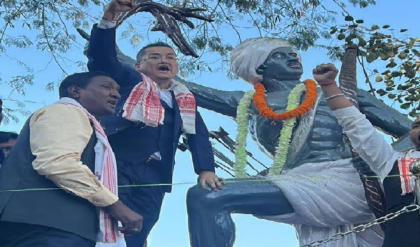 পাহাড় পেরিয়ে এবার ডুয়ার্সে অজয় এডওয়ার্ড! ২০২৬-এর আগে নয়া দলের হুঙ্কার, কাঁপছে তৃণমূল-বিজেপি