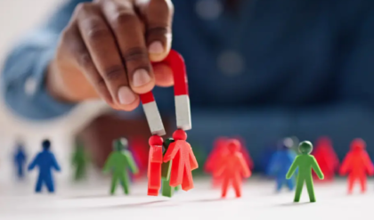 আপনি কী জানেন আকর্ষণীয় ব্যক্তিত্বের চাবিকাঠি, চুম্বকের মতো টানুন নিমিষে!