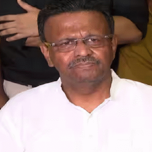 ‘নির্বাচন কমিশন এখন ম্যাজিশিয়ান, ভোটারকে ভ্যানিশ করে দিচ্ছে’! ভুল ম্যাপিং নিয়ে বিস্ফোরক মেয়র ফিরহাদ হাকিম