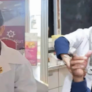 অদম্য লড়াই! মাত্র তিন ফুট উচ্চতা নিয়ে ডাক্তার হলেন ২৫ বছরের গণেশ বারাইয়া, সুপ্রিম কোর্টের রায়ে হার মানল মেডিক্যাল কাউন্সিল