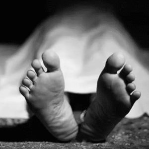 বিয়ে স্থগিতের ‘মানসিক চাপে’ আত্মহত্যা! ২১ বছর না হওয়ায় পরিবার অপেক্ষা করতে বলায় চরম সিদ্ধান্ত ১৯ বছরের যুবকের