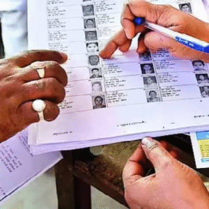 বিরাট কাণ্ড! বসিরহাটের আবুল হোসেনের স্ত্রী-বৌমা বাংলাদেশি, তবুও আধার-ভোটার কার্ড! কীভাবে সম্ভব হলো? তৎপর প্রশাসন