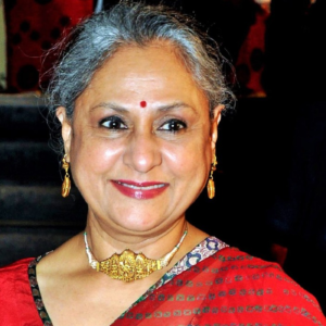 বিয়ে না করলেই ভালো! নাতনি নভ্যাকে কেন এমন পরামর্শ দিলেন জয়া বচ্চন? মুহূর্তে ভাইরাল মন্তব্যে তোলপাড় নেটদুনিয়া