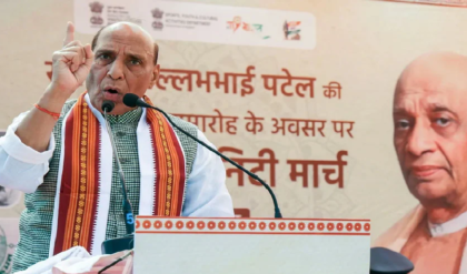 বাবরি মসজিদ নির্মাণে নেহরু কি সরকারি টাকা দিতে চেয়েছিলেন? রাজনাথের মন্তব্যে তোলপাড় রাজনীতি!