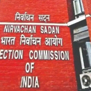 মৃত ভোটার নিয়ে ধুন্ধুমার! তথ্য বদলের খেলায় কমিশনের নির্দেশে ভোটকেন্দ্রে ভুতুড়ে কাণ্ড