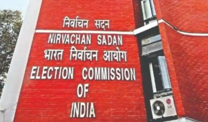 মৃত ভোটার নিয়ে ধুন্ধুমার! তথ্য বদলের খেলায় কমিশনের নির্দেশে ভোটকেন্দ্রে ভুতুড়ে কাণ্ড