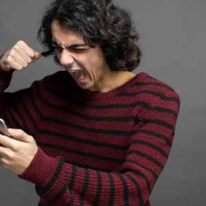 অকারণে রাগছেন? আপনি শিকার ‘রেজ-বেইট’-এর, অক্সফোর্ডের বর্ষসেরা শব্দের তকমা পেল এই শব্দটি