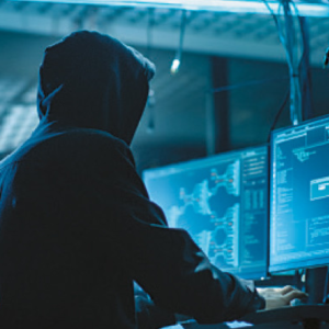 কলকাতা পুলিশের ম্যাজিক! অনলাইন প্রতারণায় খোয়া যাওয়া ৪৩ লাখ ২৯ হাজার টাকা ফেরৎ পেলেন ব্যবসায়ী