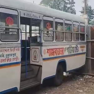 দুর্দিনের স্মৃতি ফেরাল! যে বাসস্ট্যান্ড ঘিরে আন্দোলন করেছিলেন মমতা, মেলার নাম করে তা দখল করল কে? নিত্যযাত্রীদের চরম দুর্ভোগ