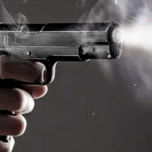 খাস কলকাতায় ফের শূন্যে গুলি! সামান্য অটো সরানো নিয়ে গণ্ডগোল, আতঙ্কে সিঁথি এলাকার বাসিন্দারা, কী বলছে পুলিশ?