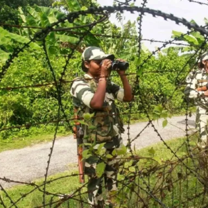 ‘কোটি কোটি’ অনুপ্রবেশকারী তত্ত্ব কি তবে ভাঁওতা? সংসদের পেশ করা সরকারি তথ্যে তোলপাড় রাজ্য রাজনীতি