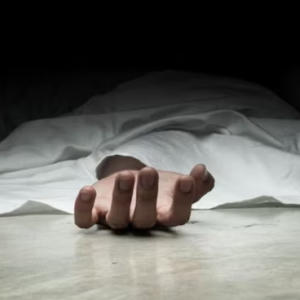 ১০ ফুট ছেঁচড়ে নিয়ে গেল মদ্যপ লরি চালক! মুর্শিদাবাদে মর্মান্তিক পথ দুর্ঘটনায় স্কুলছাত্রীর মৃত্যু, কান্নায় ভাঙল পরিবার