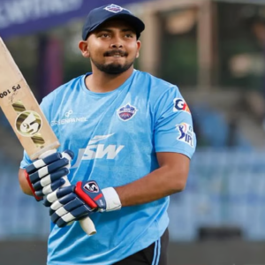 নিলামে দু’বার অবিক্রীত, তারপরই মনভাঙা পোস্ট! ৬ মিনিটের ব্যবধানে কীভাবে ভাগ্য বদলাল পৃথ্বী শ-এর?